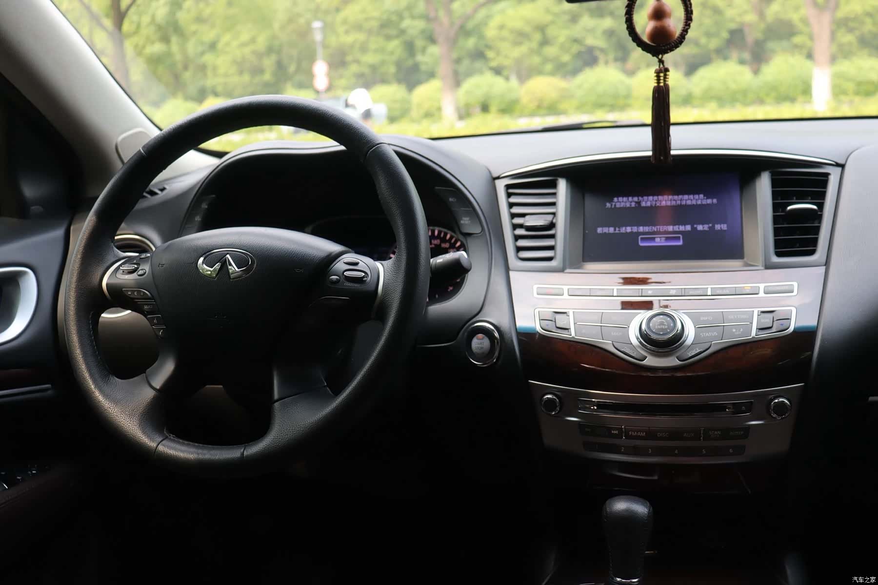Infiniti JX35, 2013 17