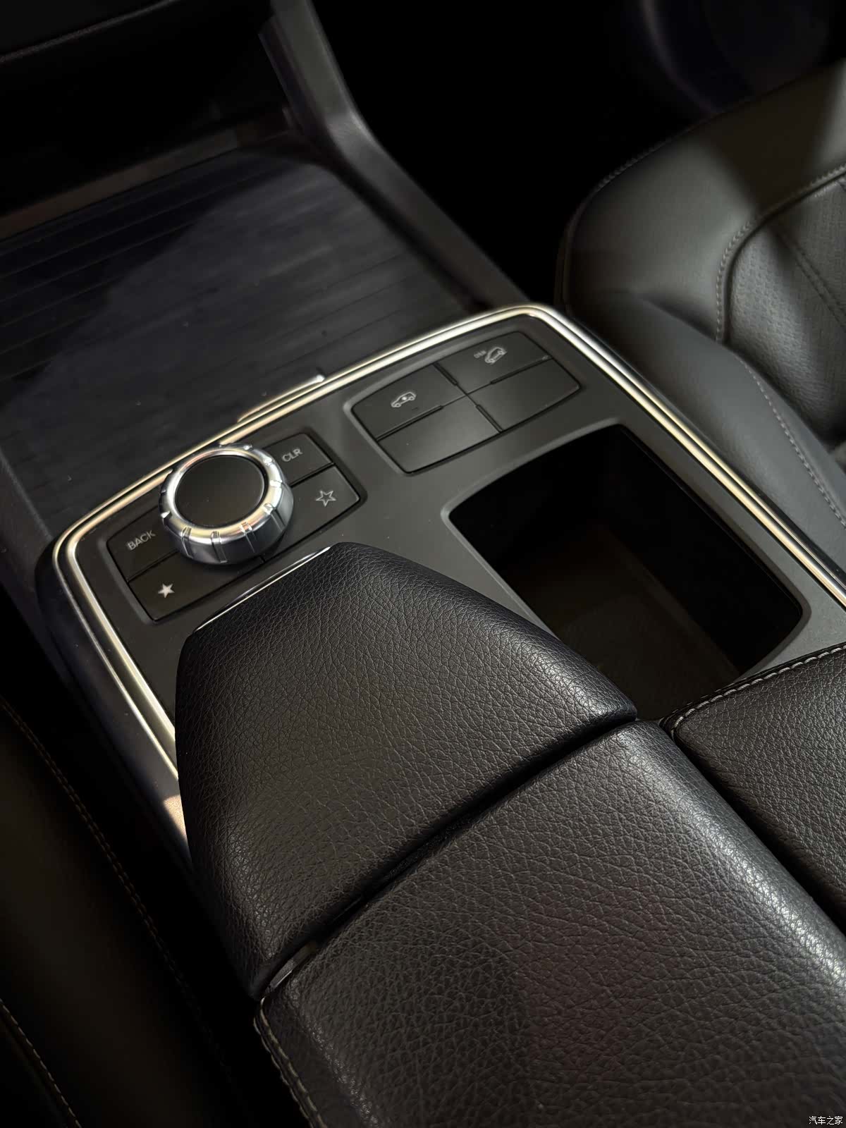 Mercedes-Benz GL-Class, 2015 6