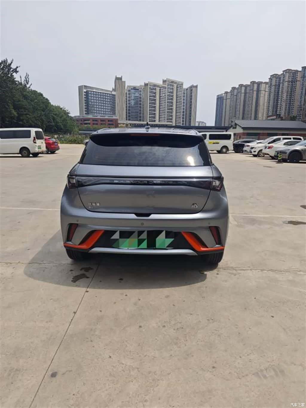 BYD Dolphin, 2022 4