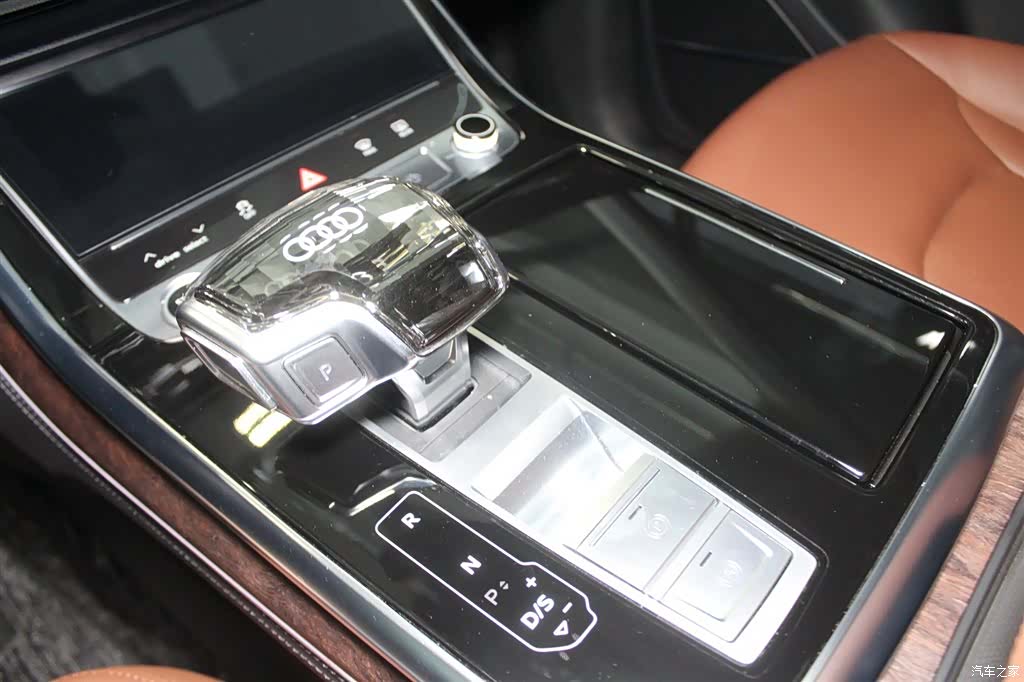 Audi Q7, 2023 12