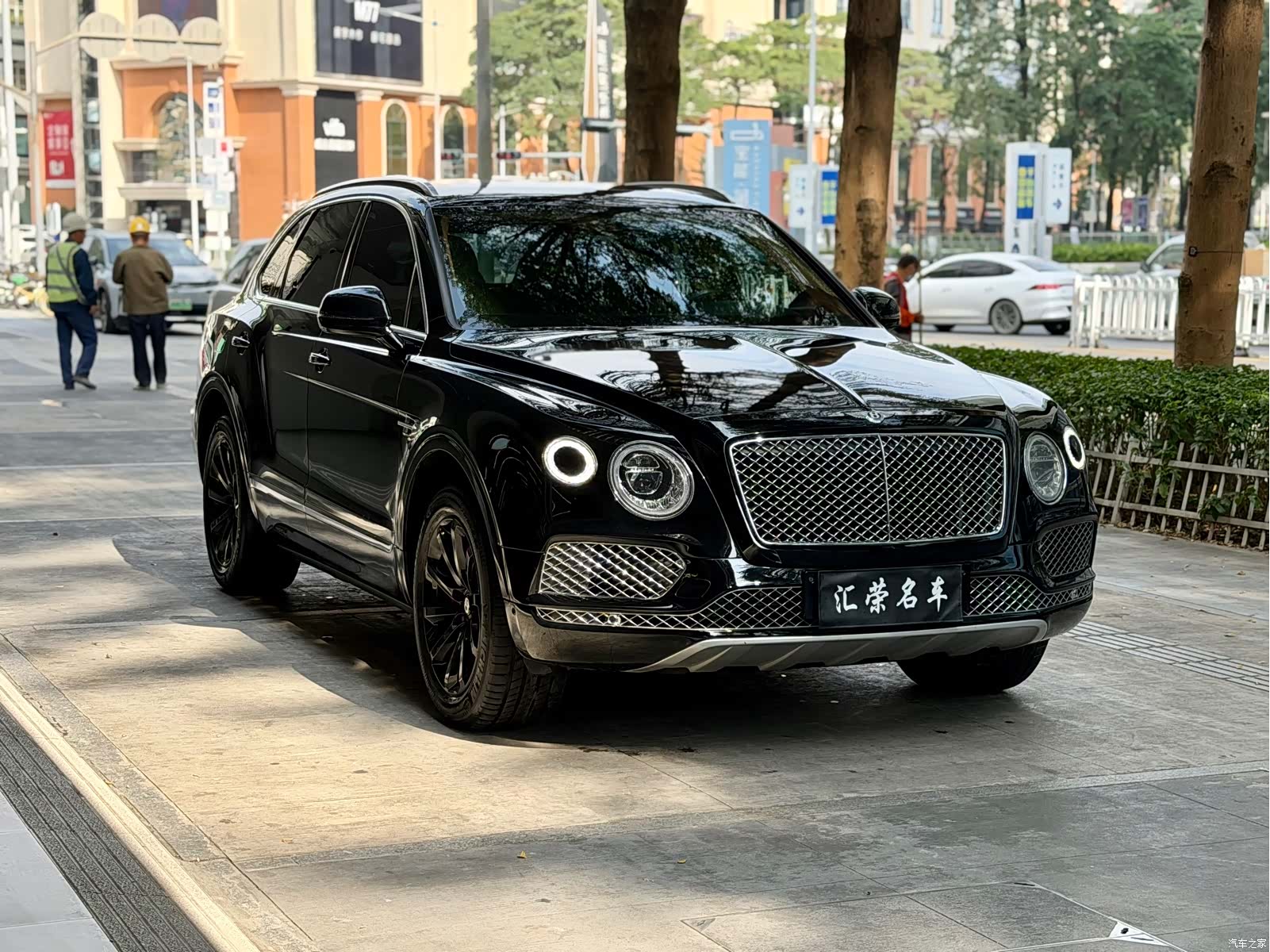 Bentley Bentayga, 2019 3
