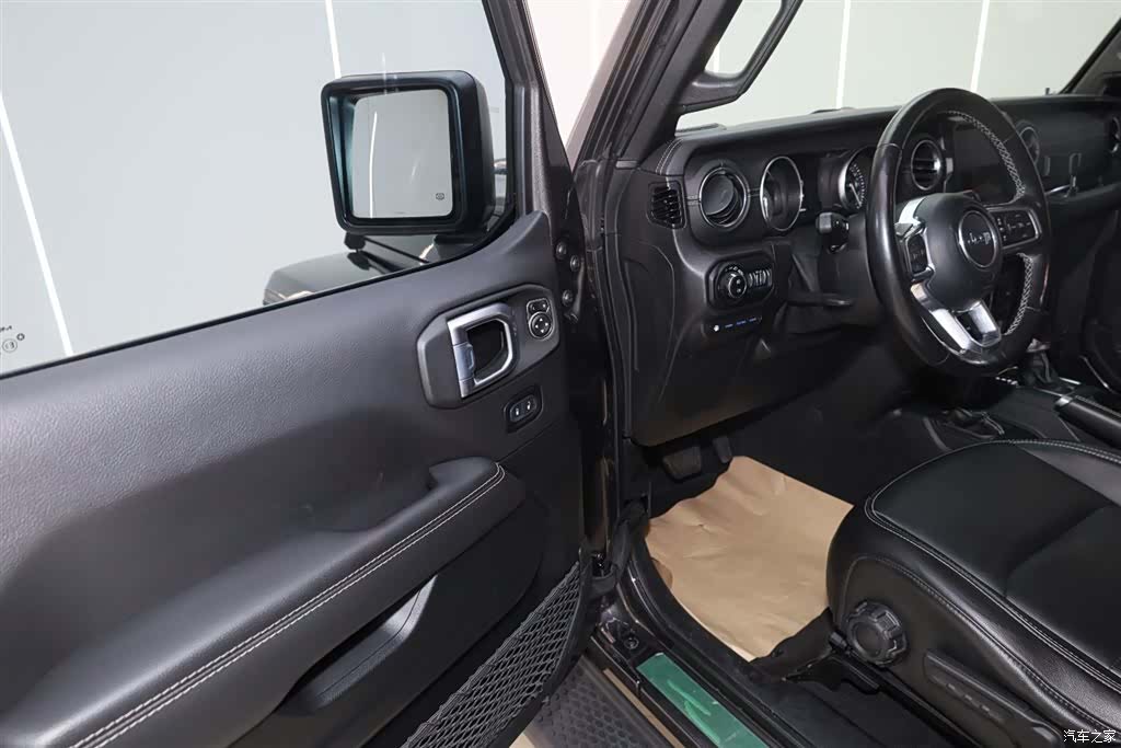 Jeep Wrangler, 2021 17