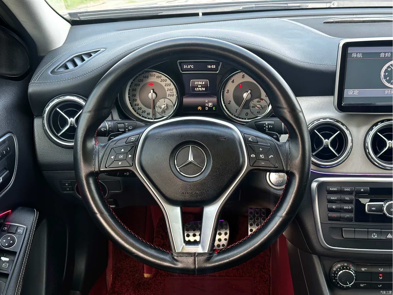 Mercedes-Benz GLA, 2015 9