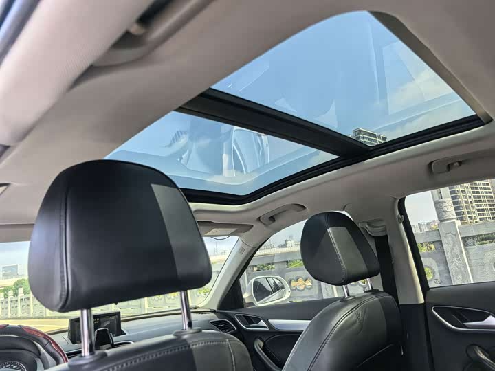 Audi Q3 2015 35 TFSI Комфорт