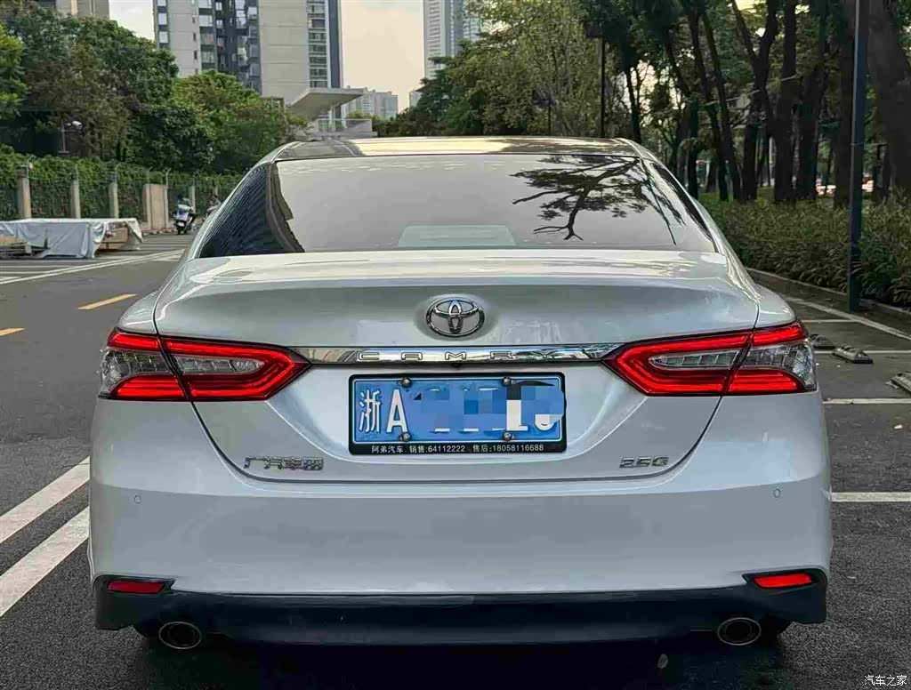Toyota Camry, 2020 все фото