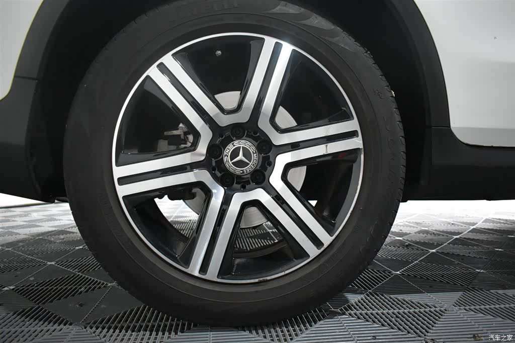 Mercedes-Benz GLC, 2022 11