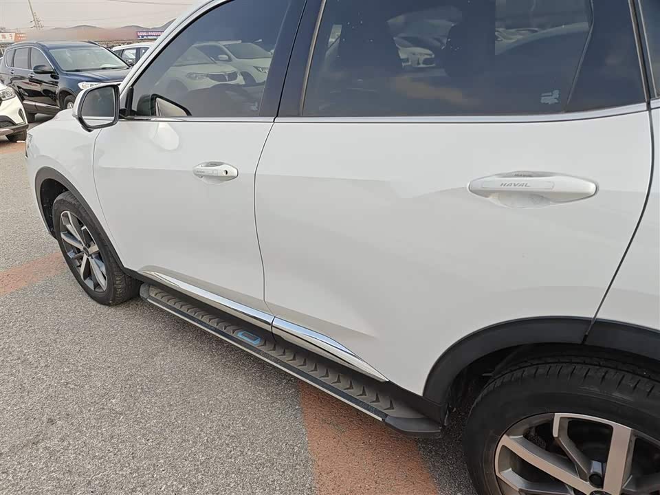 Haval F7