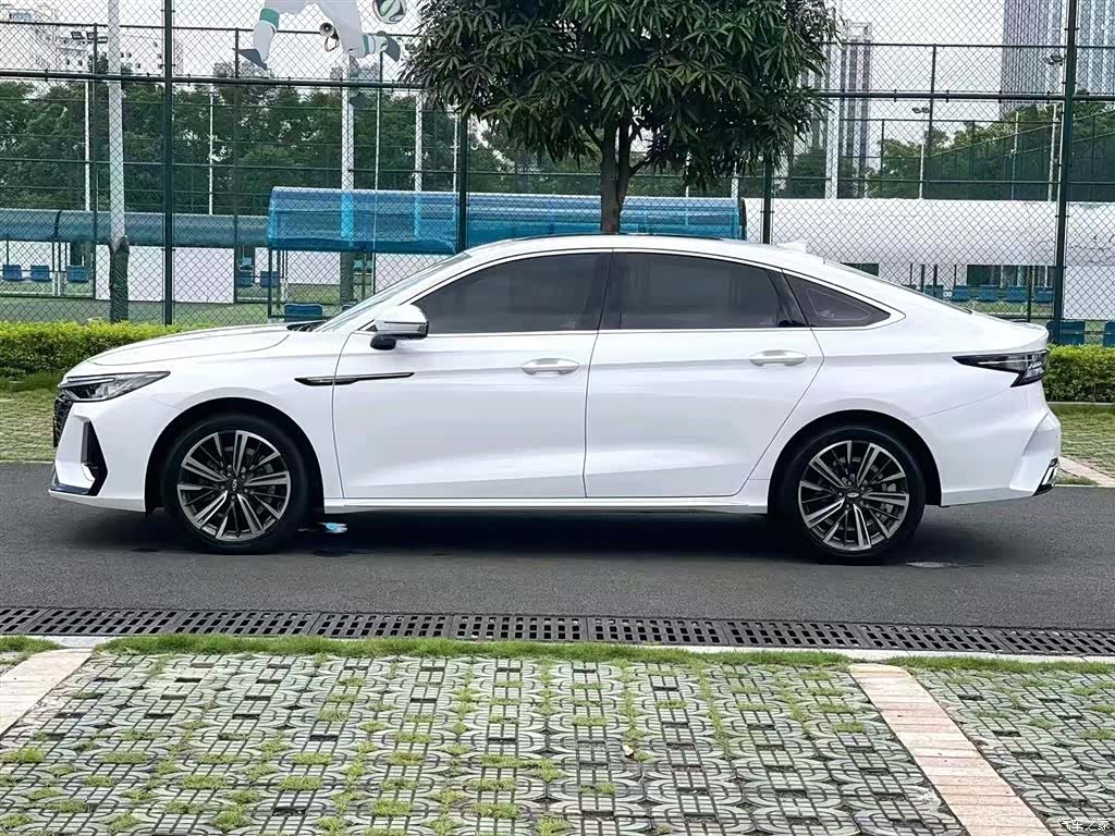 Chery Arrizo 8, 2023 3