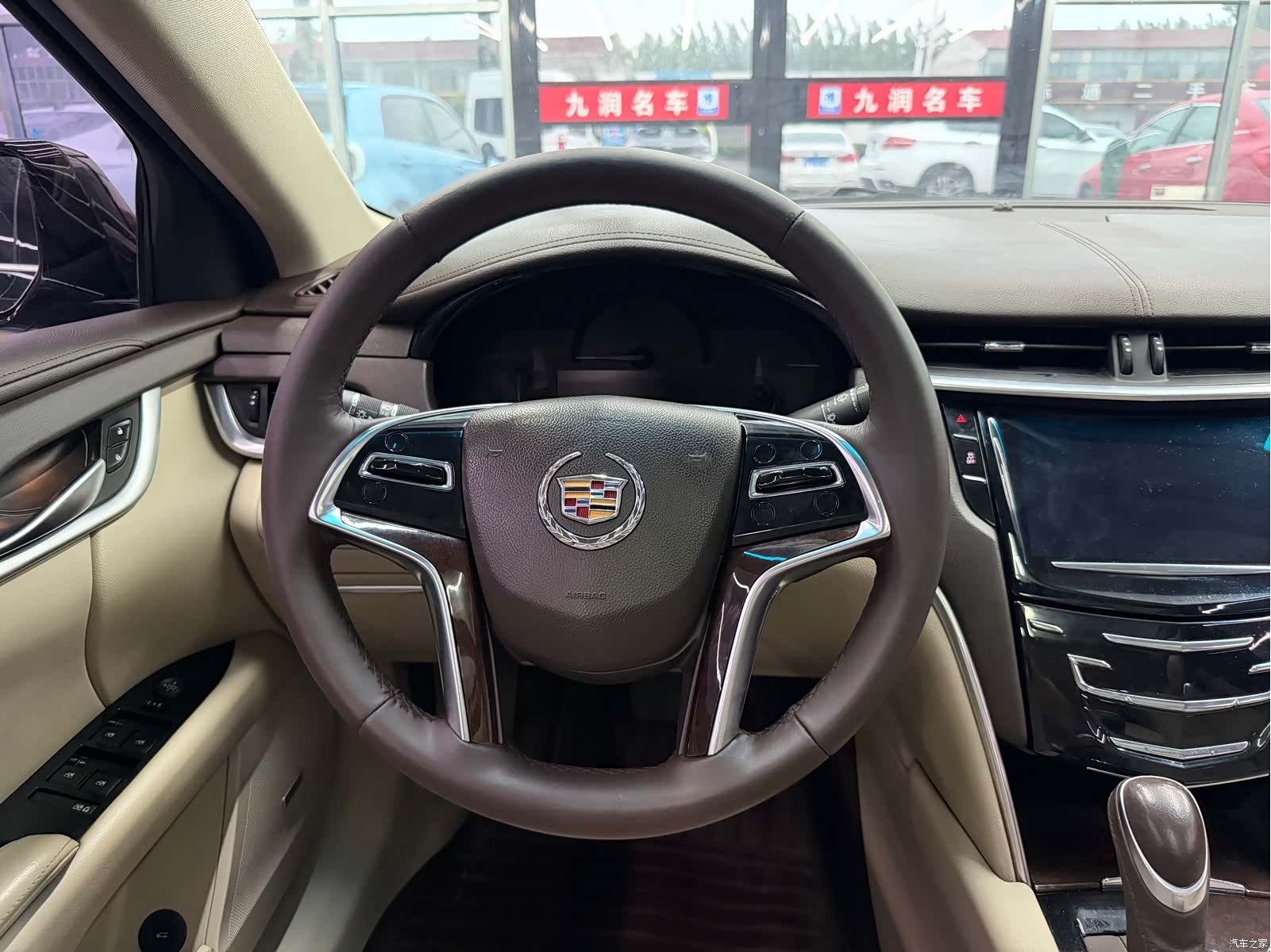 Cadillac XTS, 2014 9