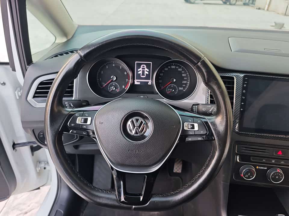 Volkswagen Golf*Jiayu