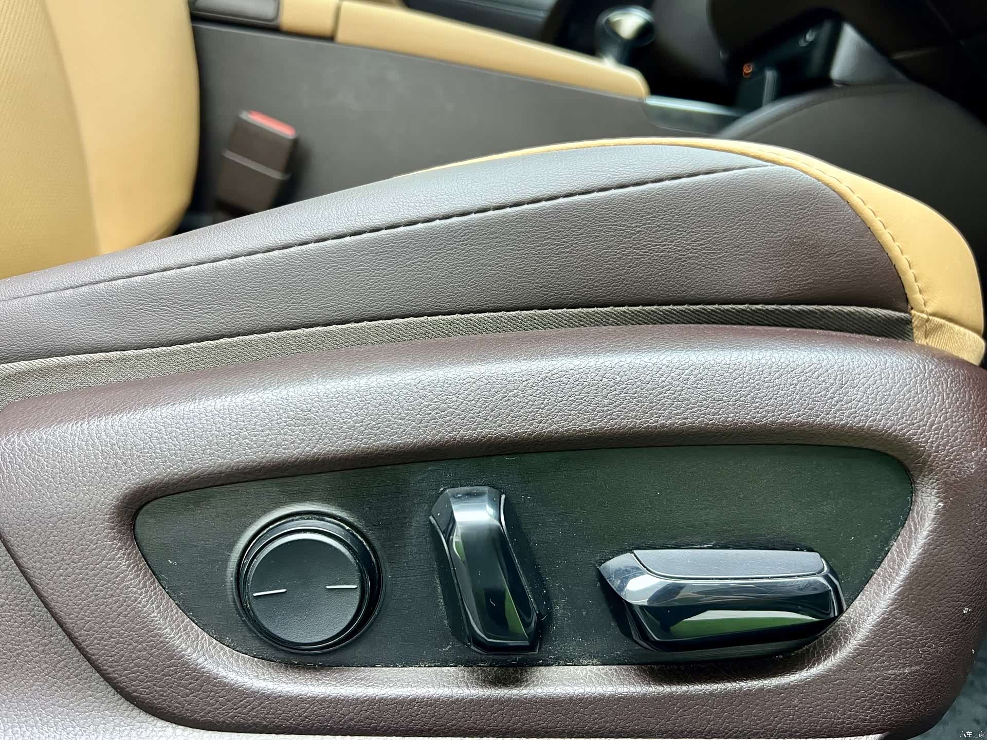 Lexus ES, 2018 14