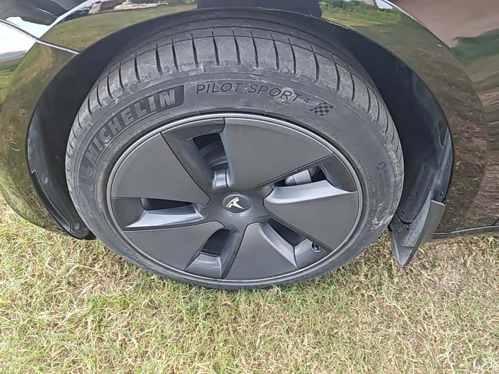 Tesla Model 3, 2023 23