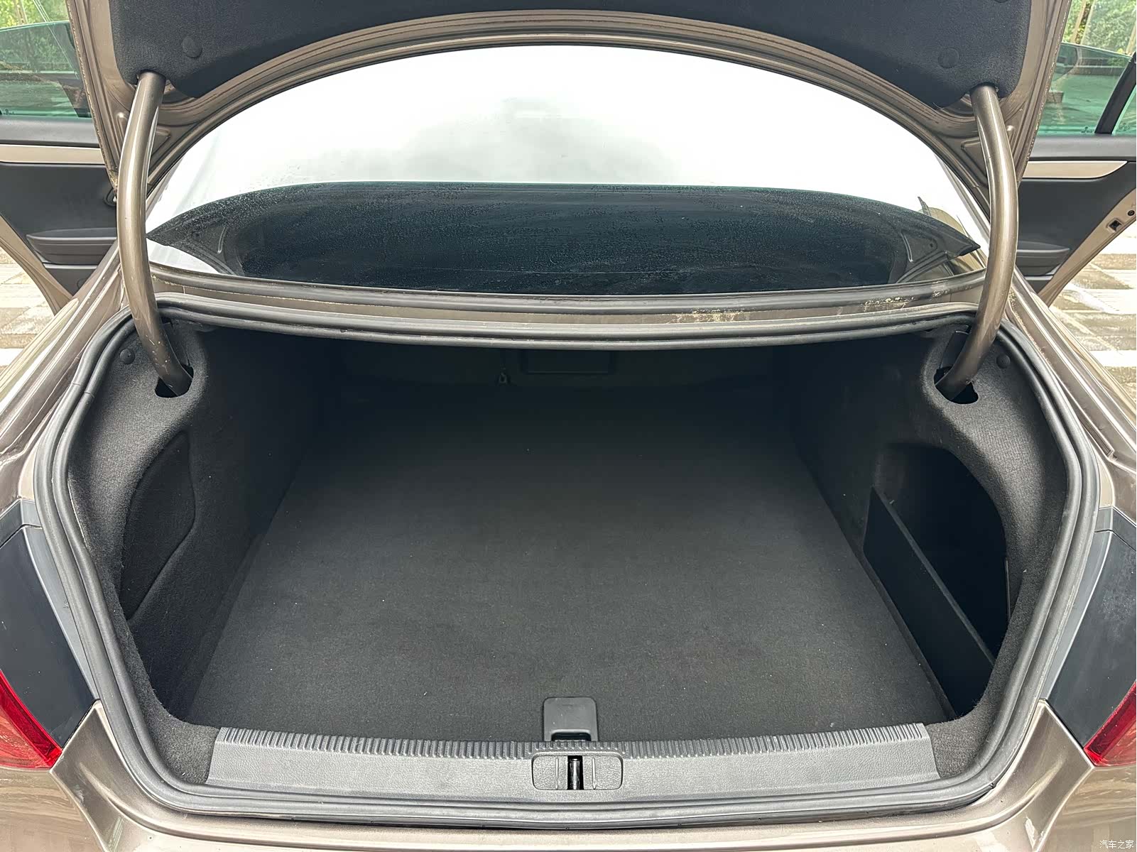 Volkswagen CC, 2012 11