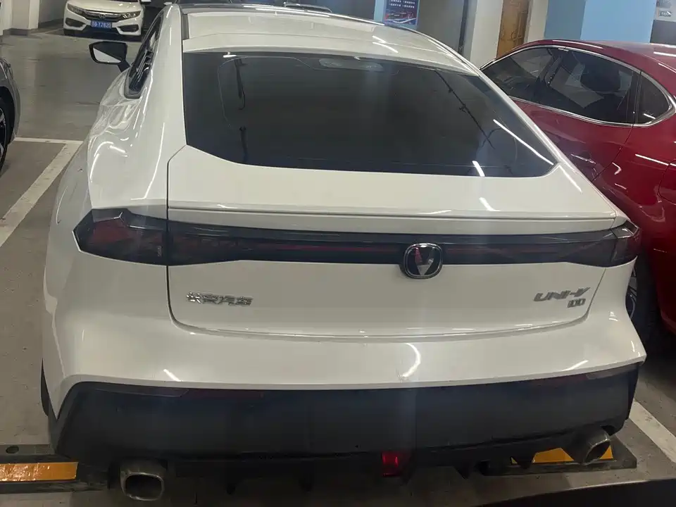 Changan UNI-V Smart iDD