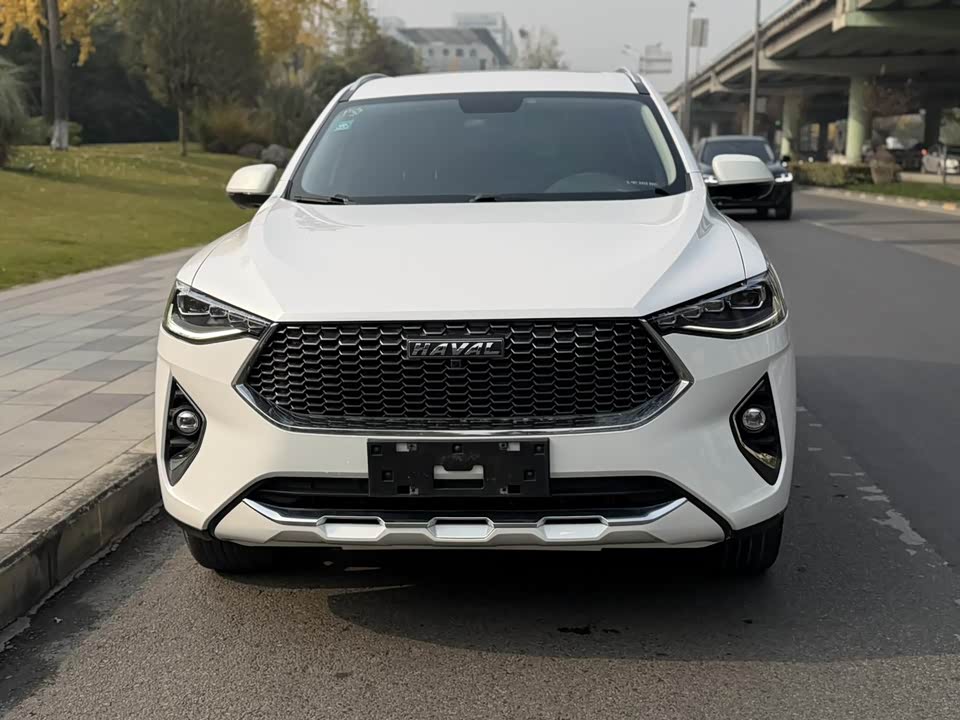Haval F7