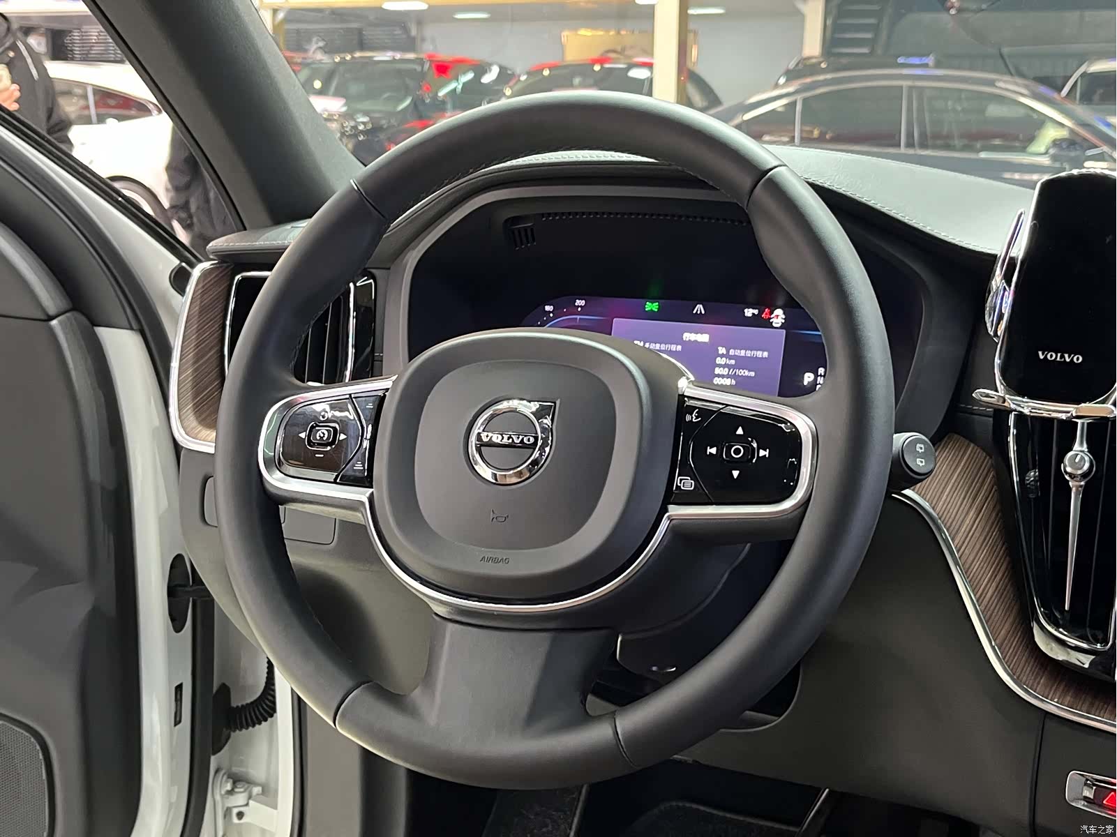 Volvo XC60, 2023 15