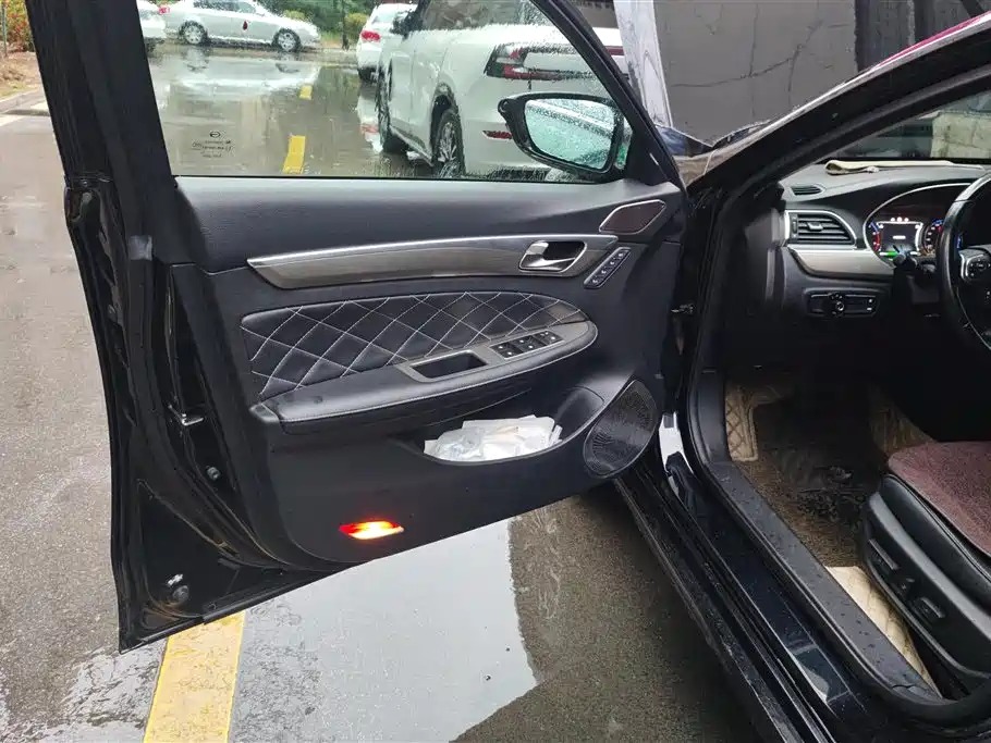 Trumpchi Trumpchi GA8