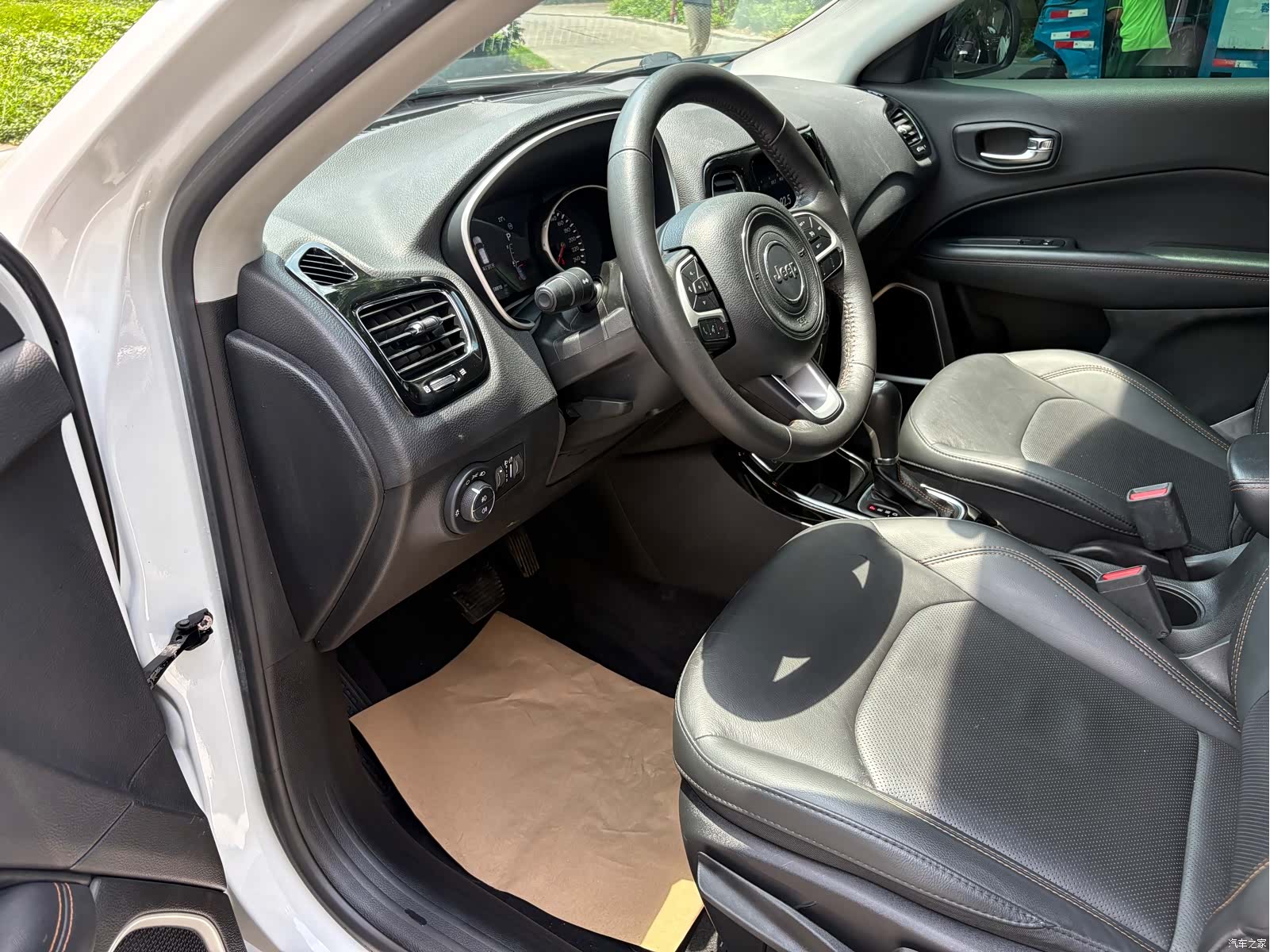 Jeep Compass, 2020 4
