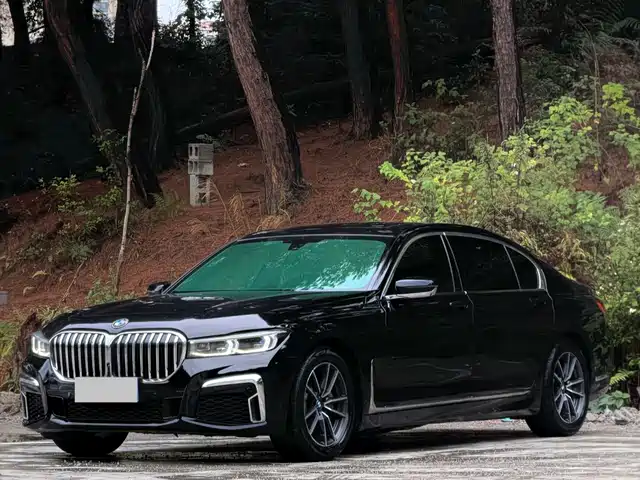 BMW 7-Series 2017 — купить из Китая под заказ