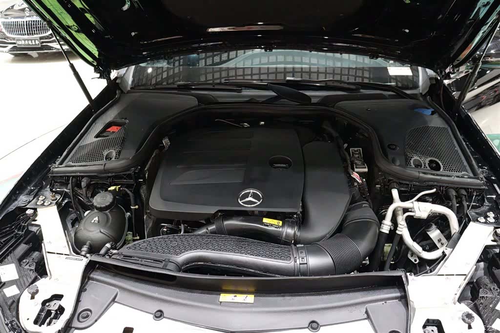 Mercedes-Benz E-Class, 2023 23
