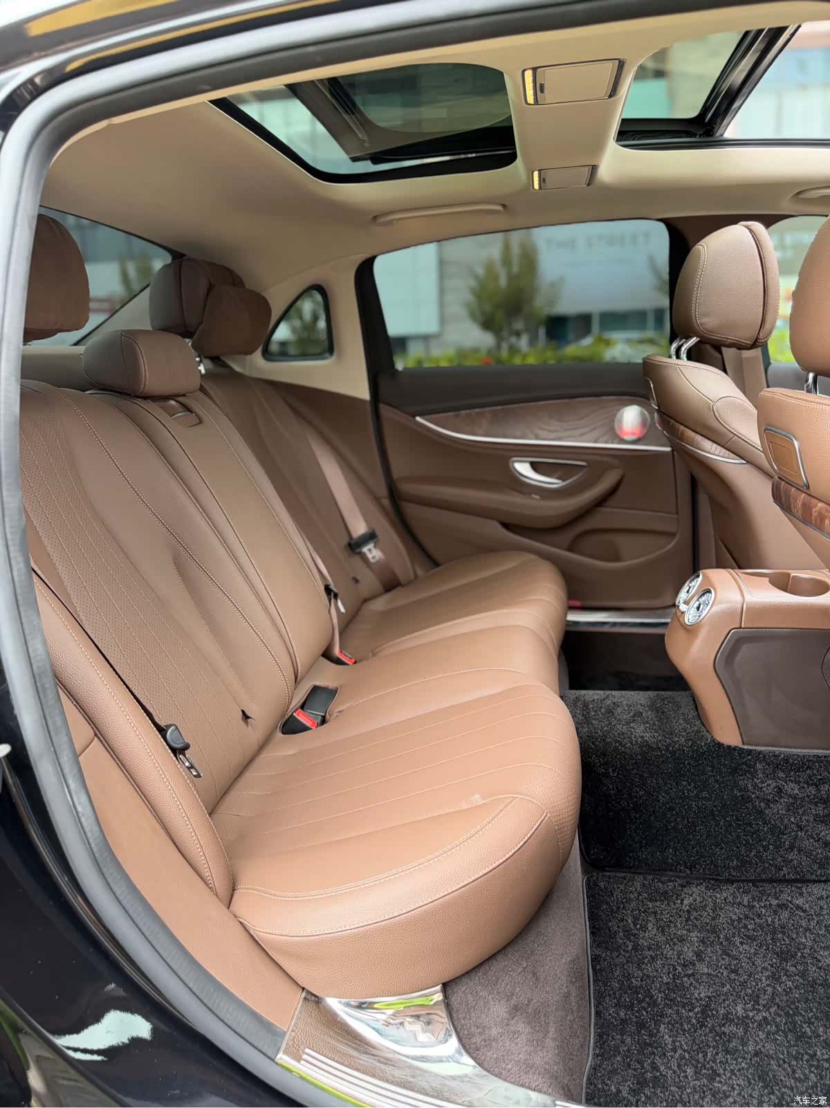 Mercedes-Benz E-Class, 2020 10