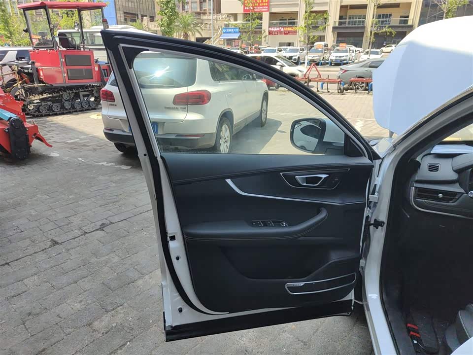 Chery Tiggo 8