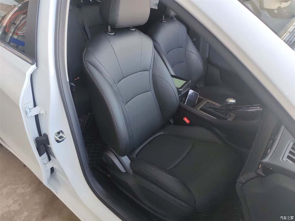 Roewe i5, 2025 25