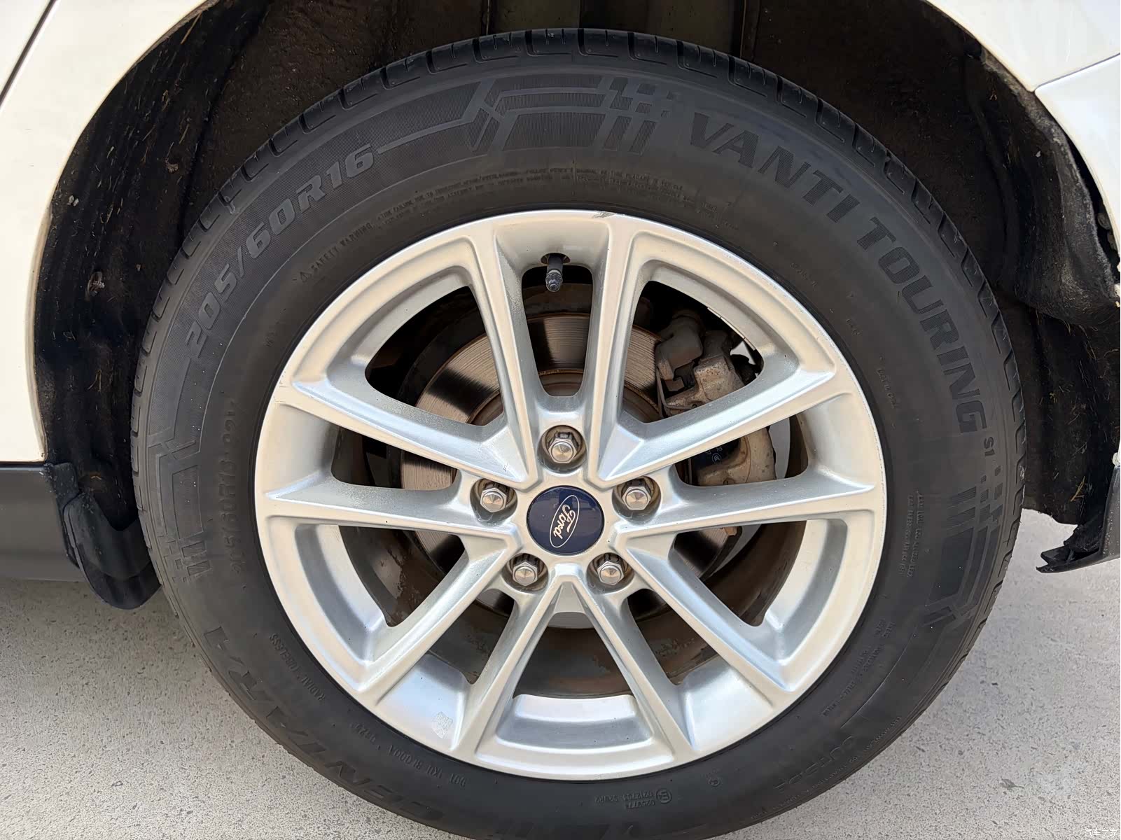 Ford Focus, 2015 9