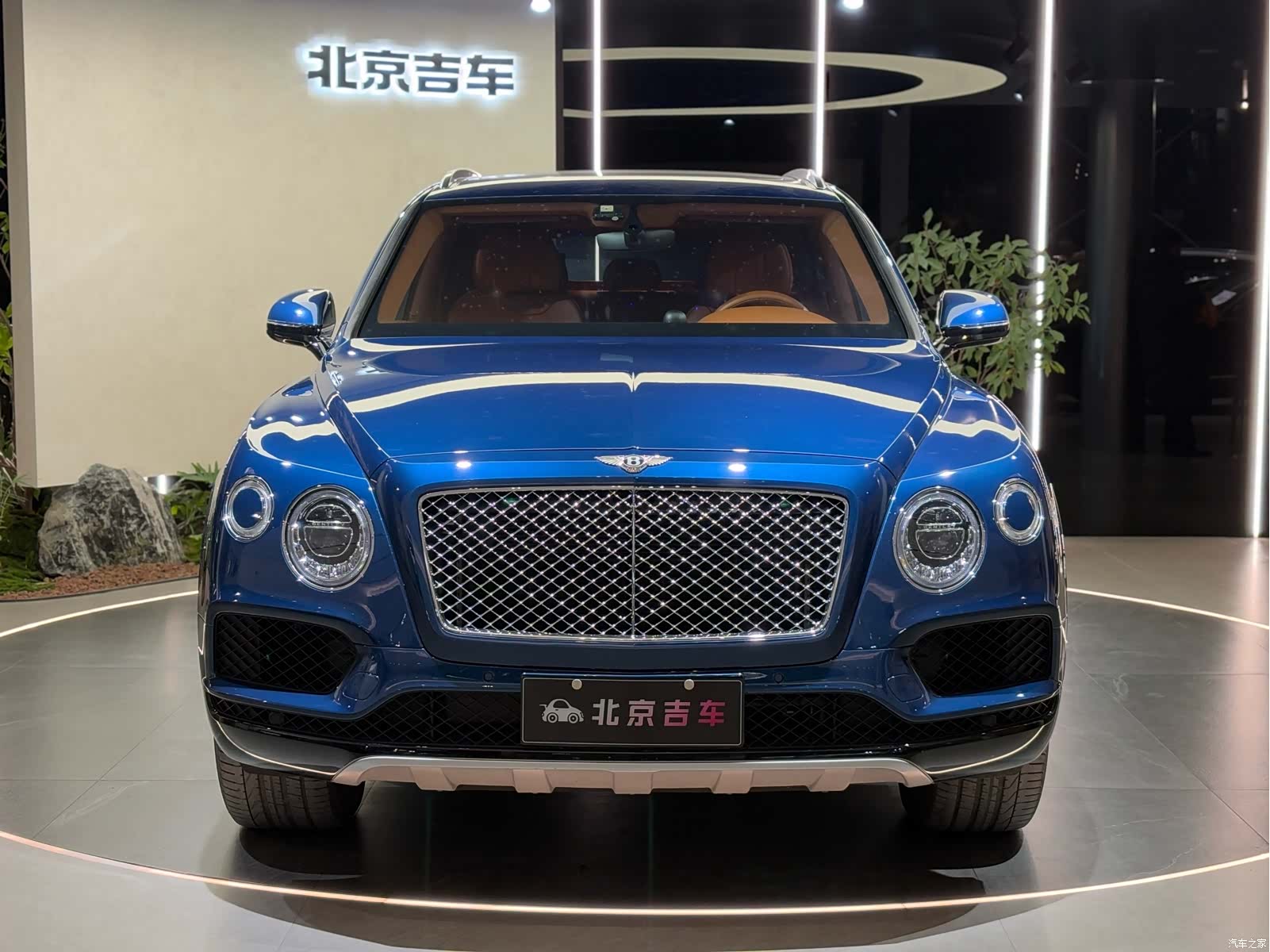 Bentley Bentayga, 2018 2