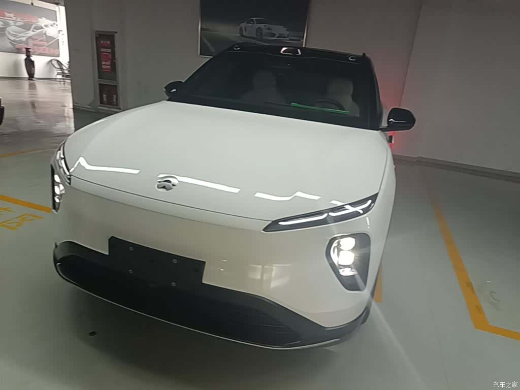 NIO ES6, 2023 1