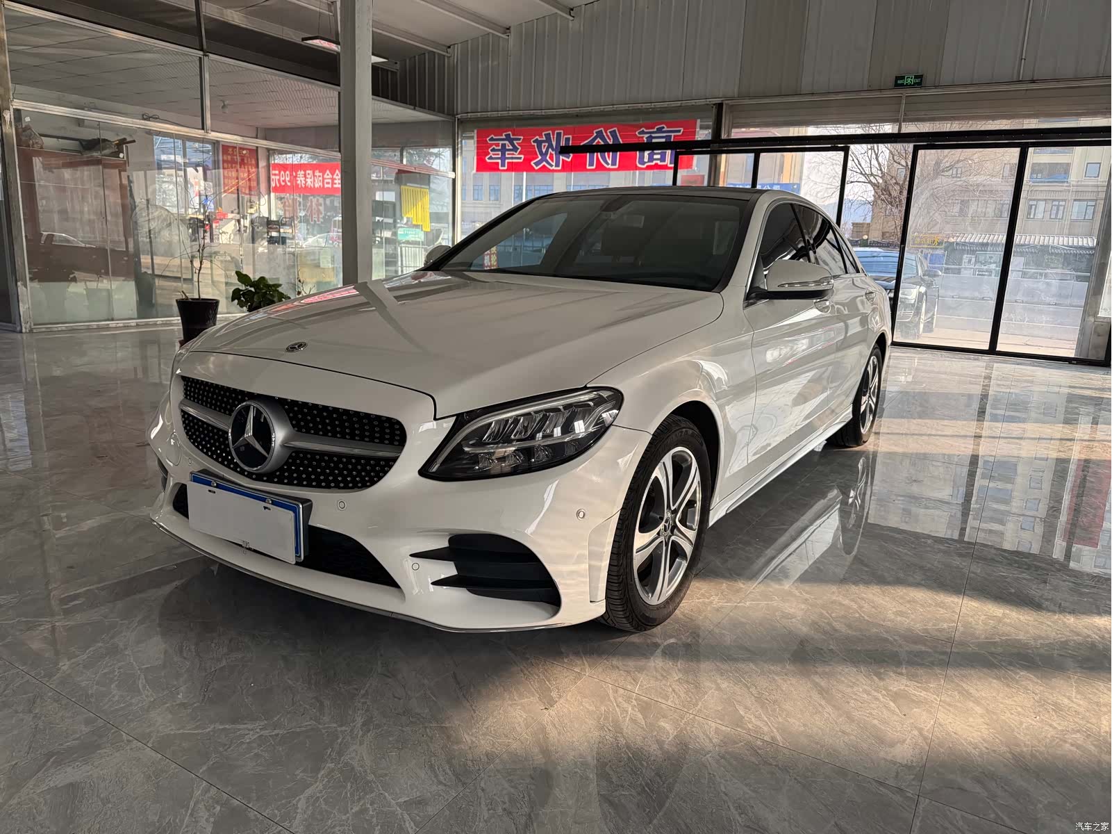 Mercedes-Benz C-Class, 2019 1