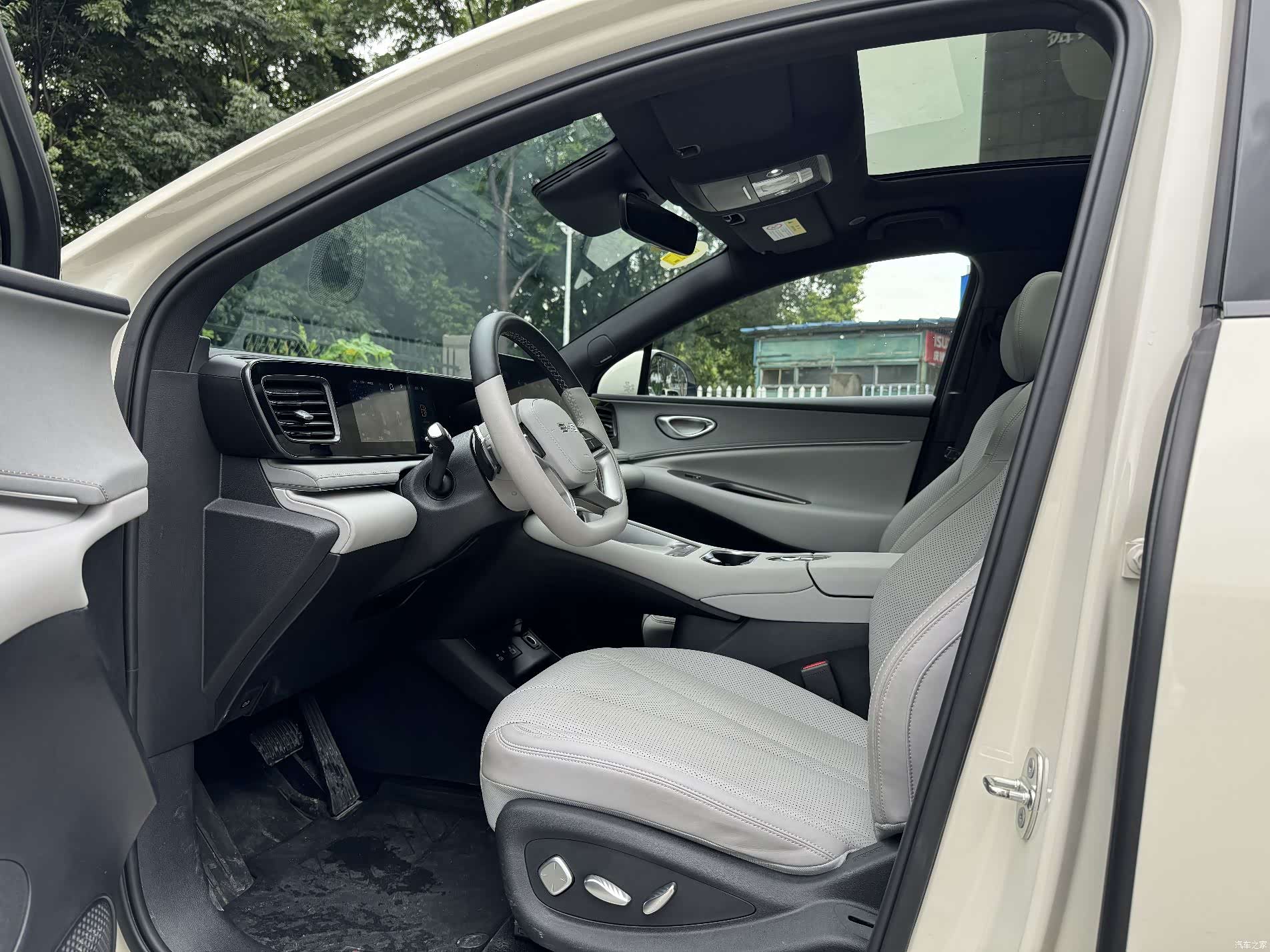 BYD HiAce, 2025 14