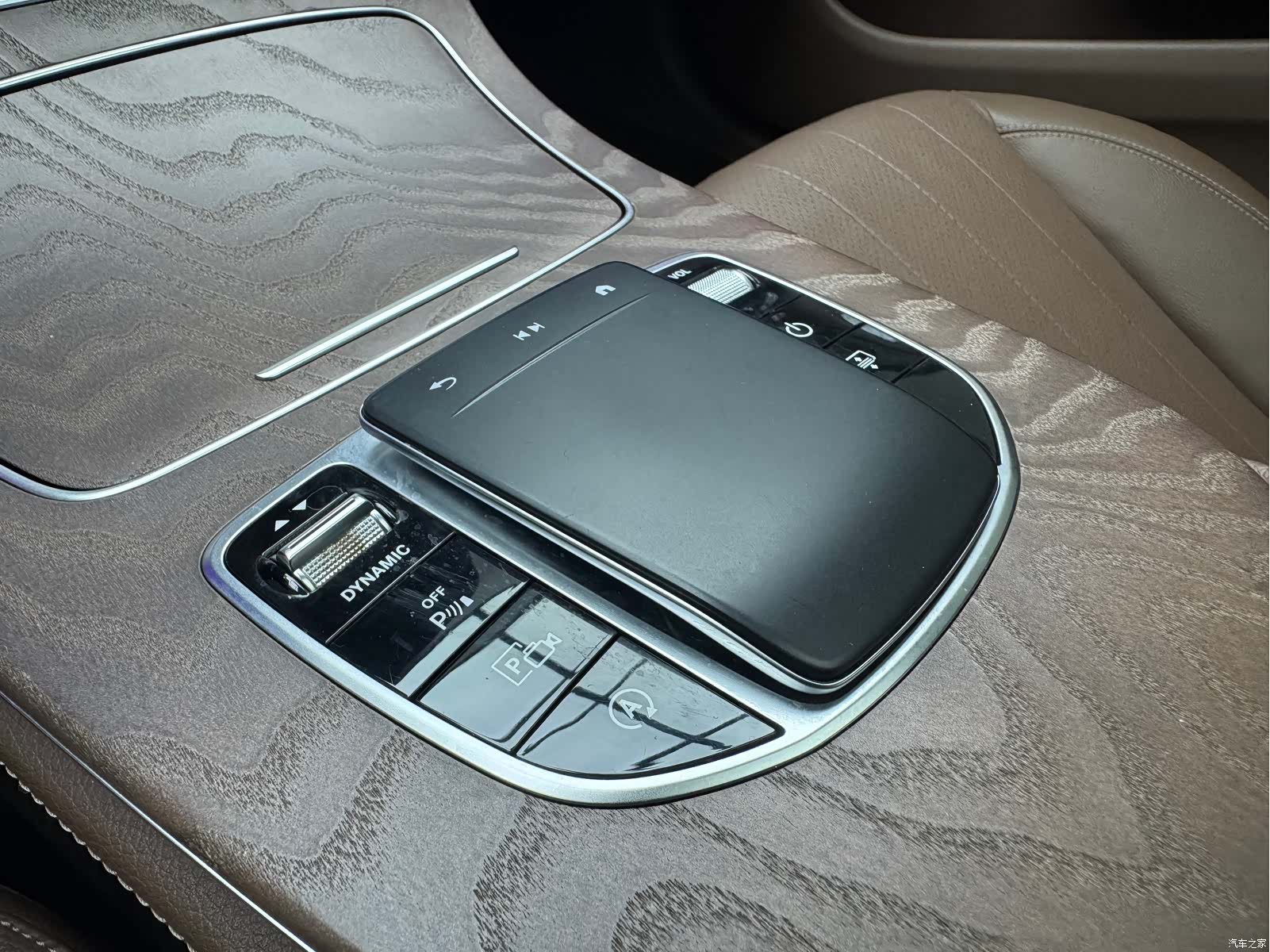 Mercedes-Benz E-Class, 2020 10