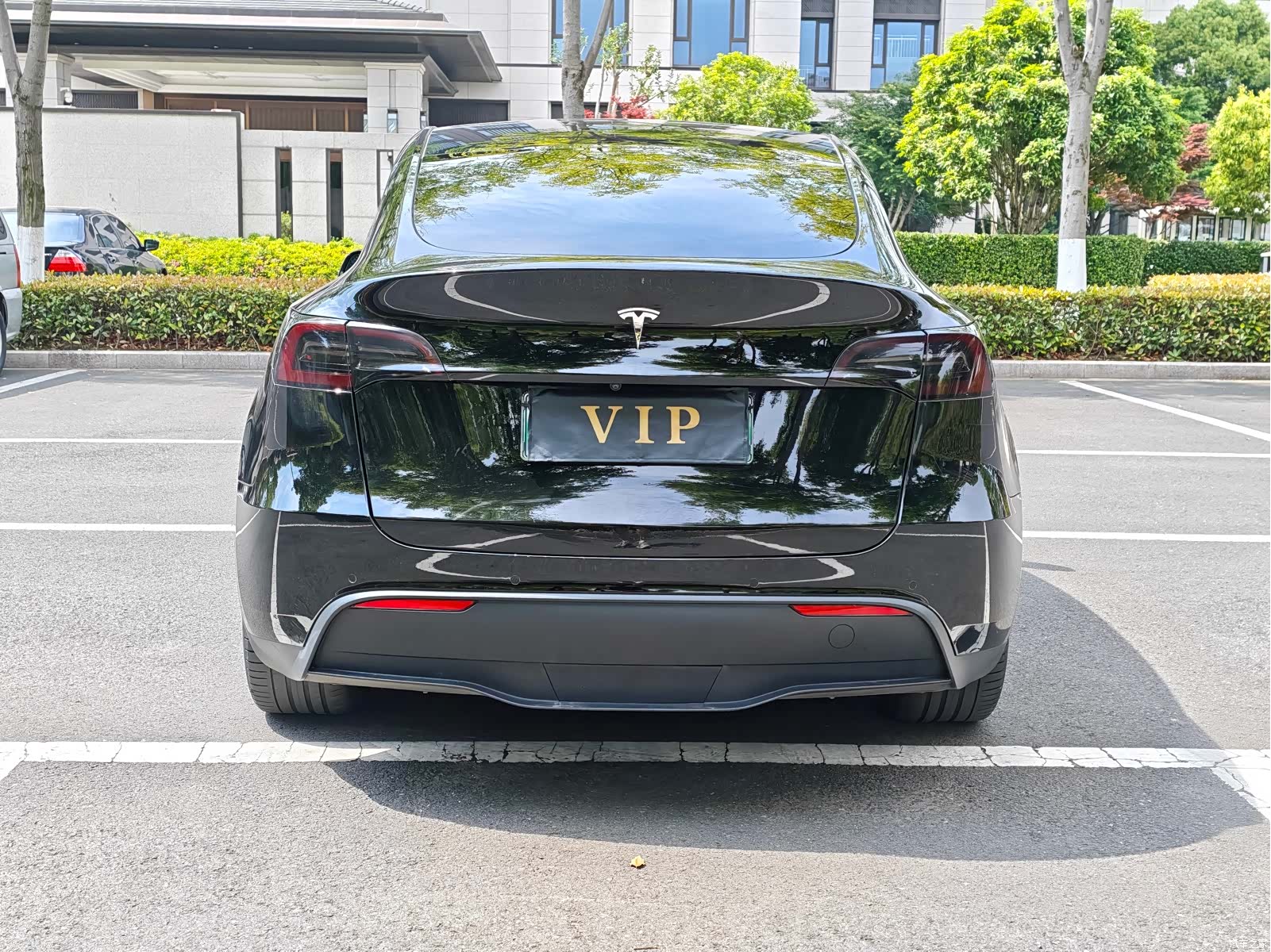 Tesla Model Y, 2023 7