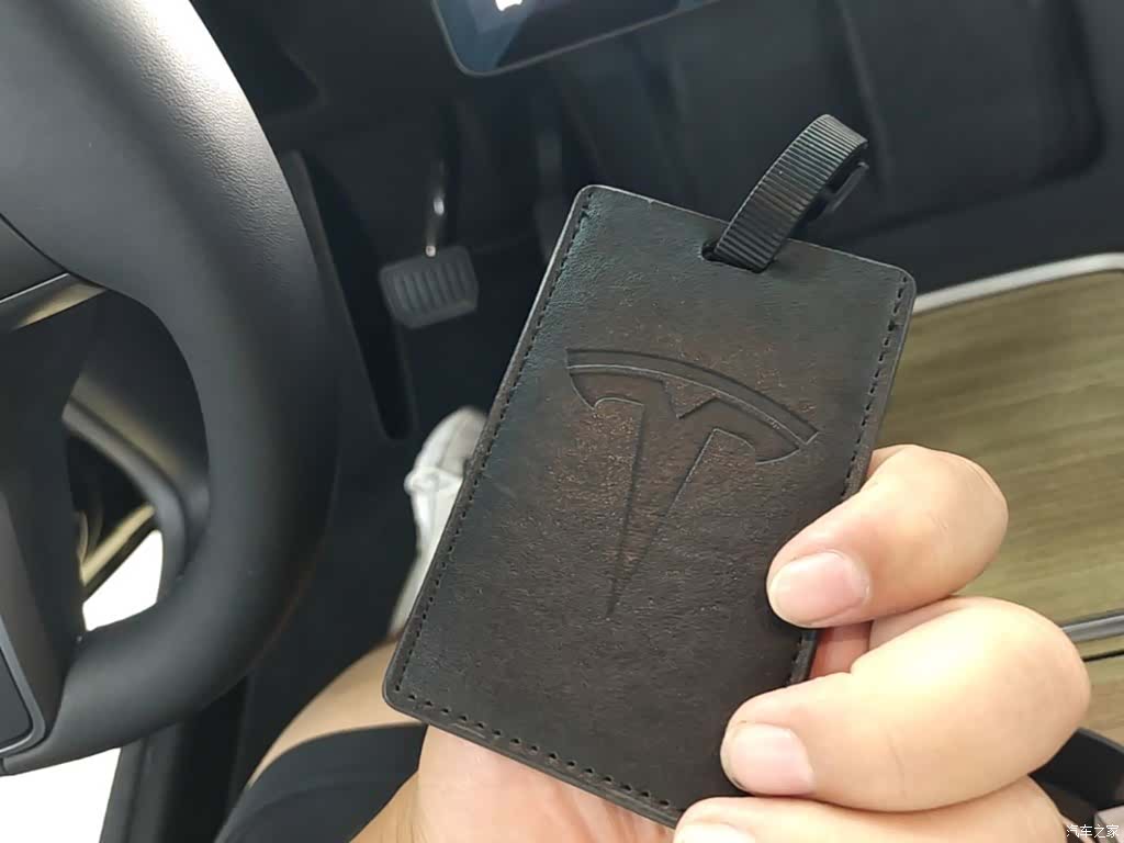 Tesla Model Y, 2023 9