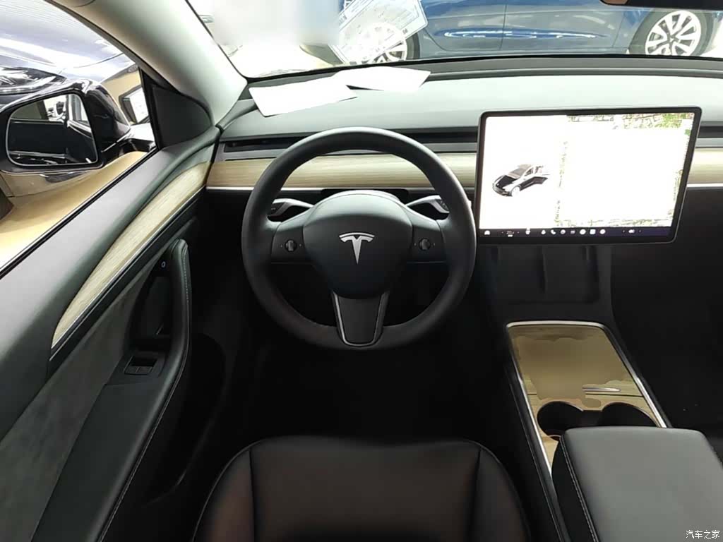 Tesla Model Y, 2023 11