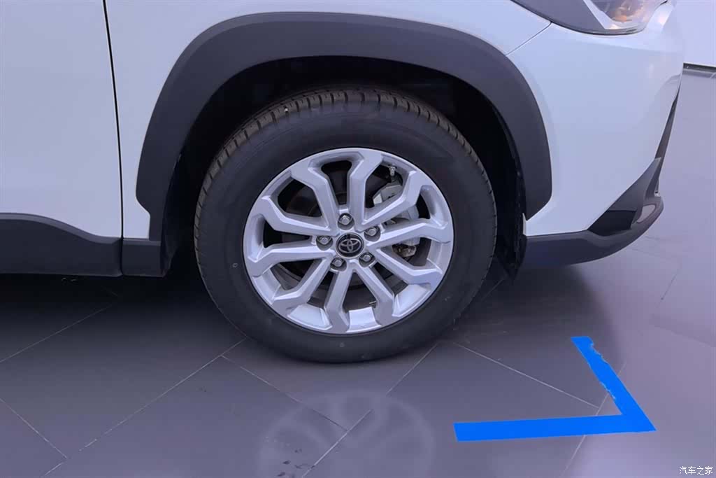 Toyota Frontlander, 2024 6