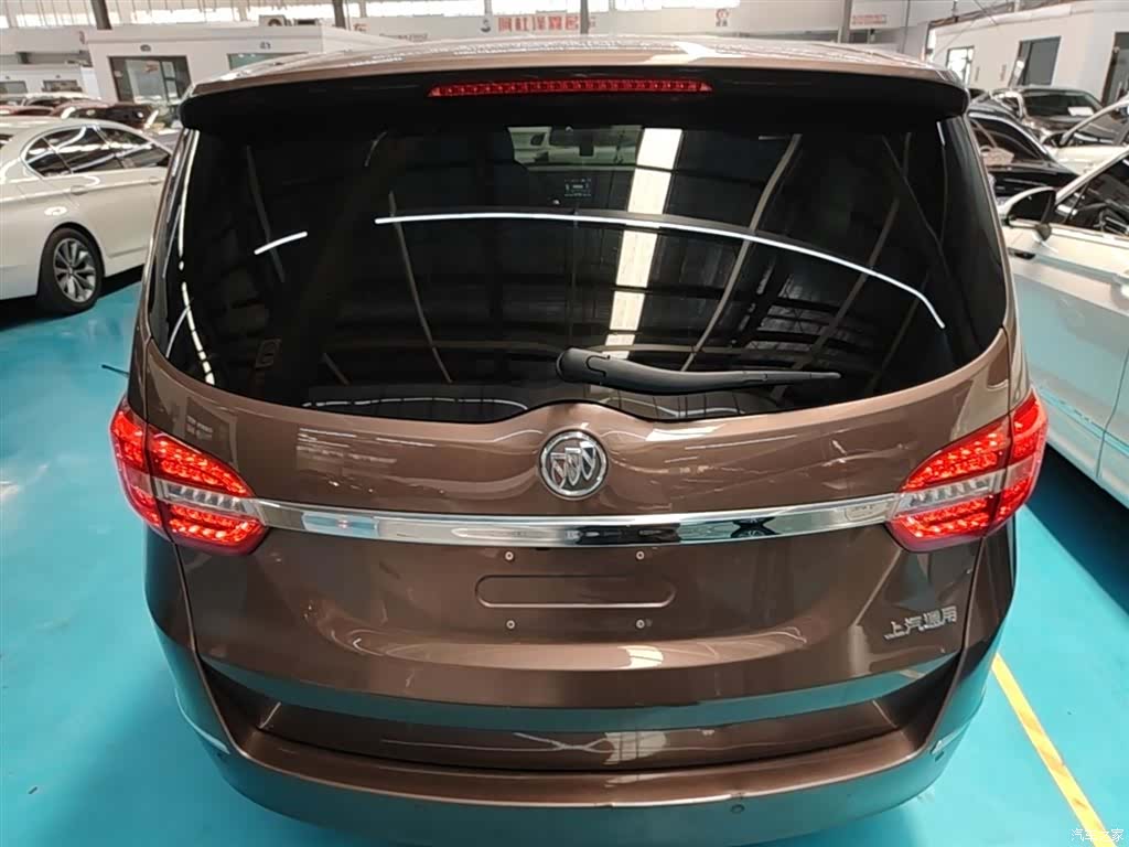 Buick GL8, 2019 6