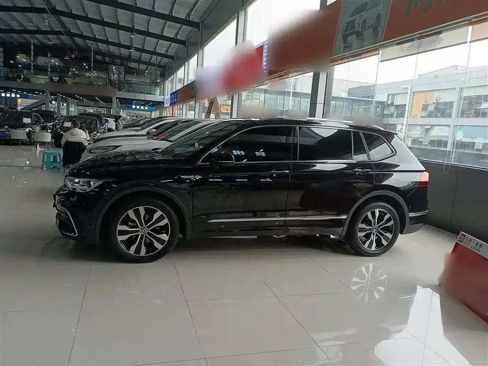 Volkswagen Tiguan L