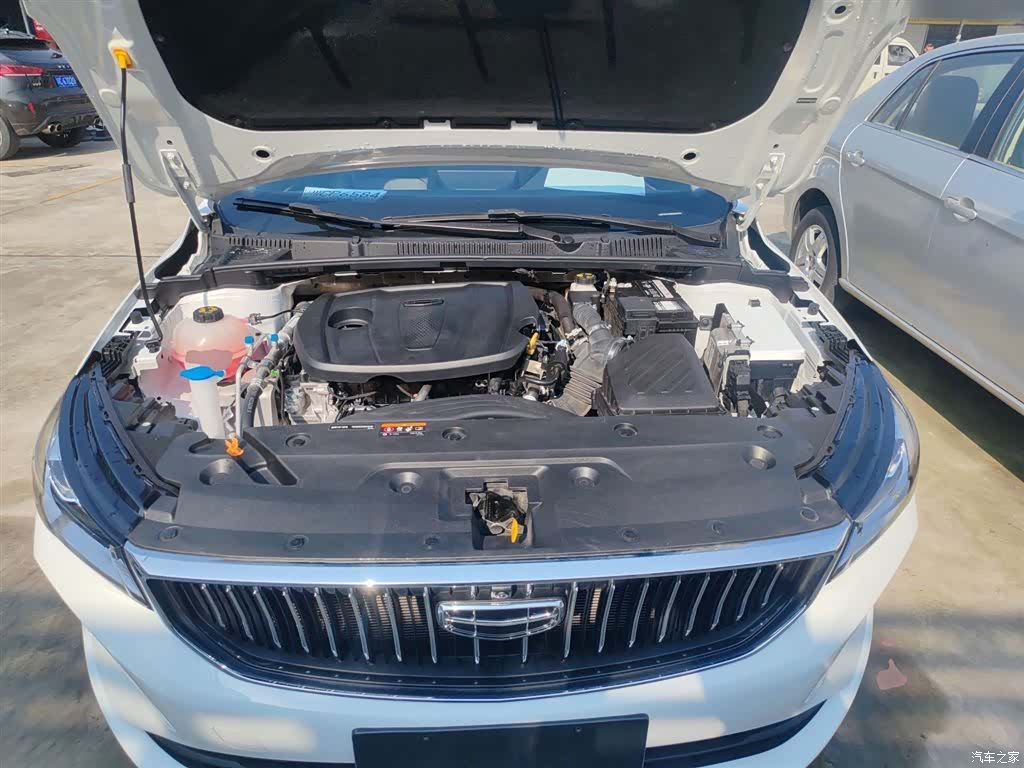 Geely Emgrand, 2024 16