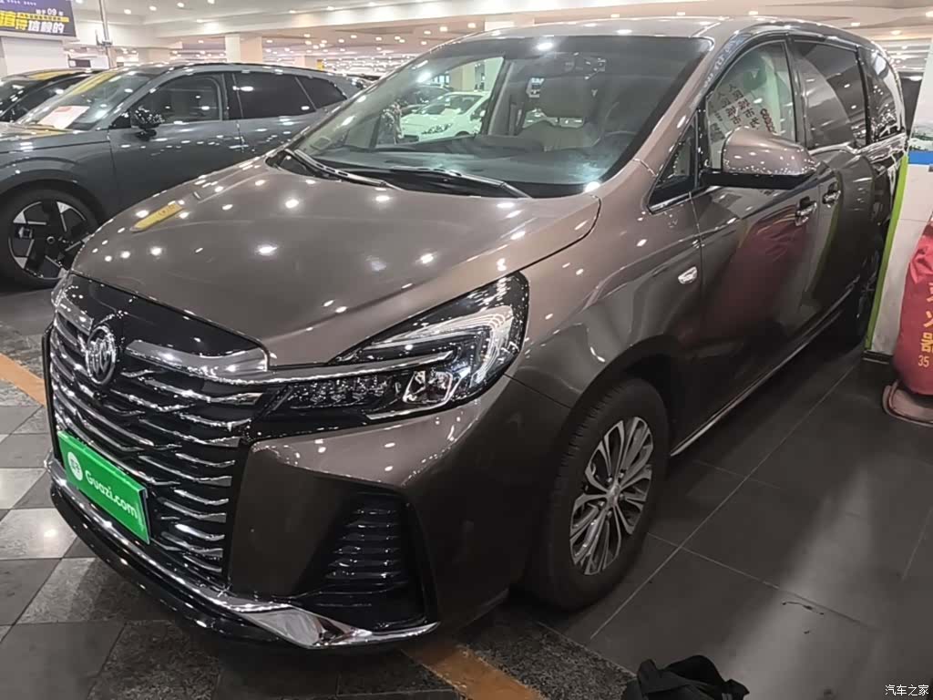 Buick GL8, 2023 1