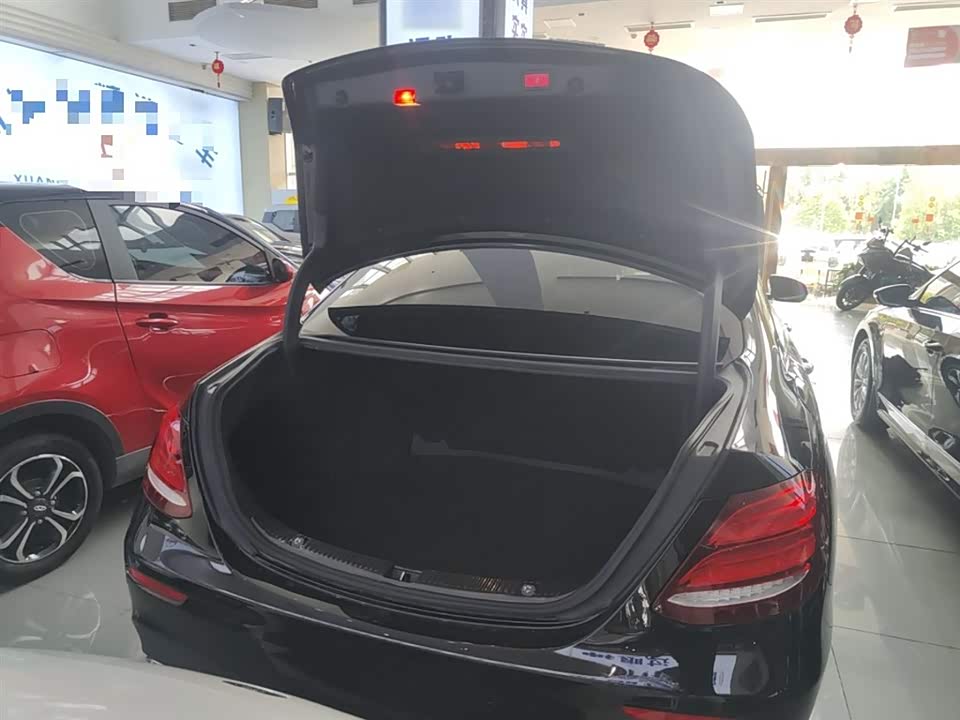 Mercedes-Benz E-class Mercedes-Benz E-class