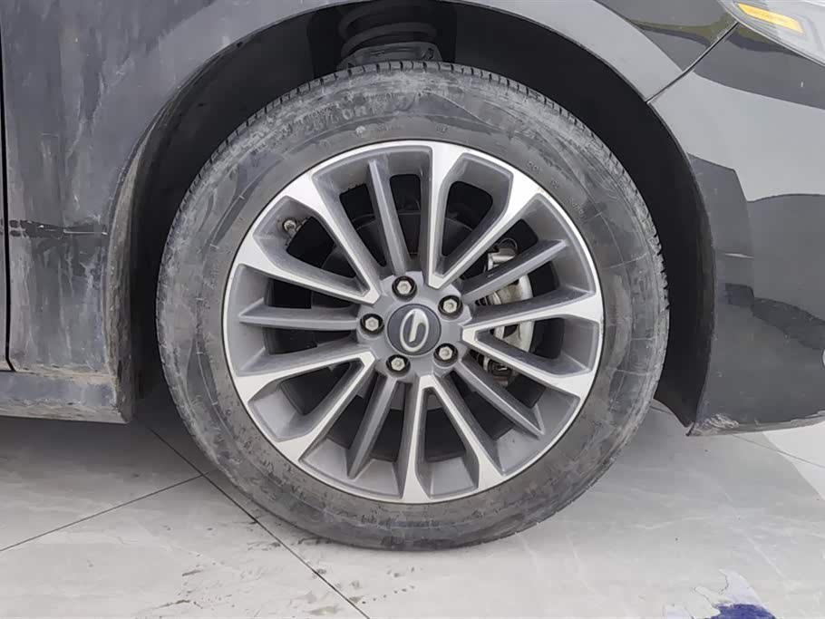 Trumpchi Shadow Leopard