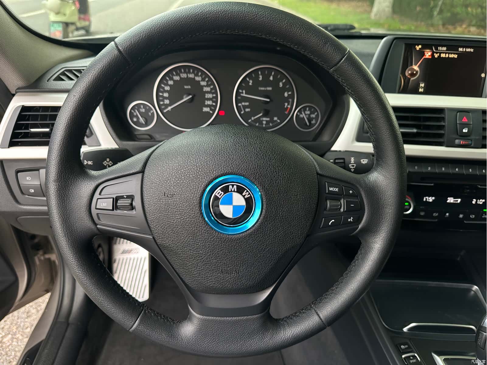 BMW 3 Series, 2016 7