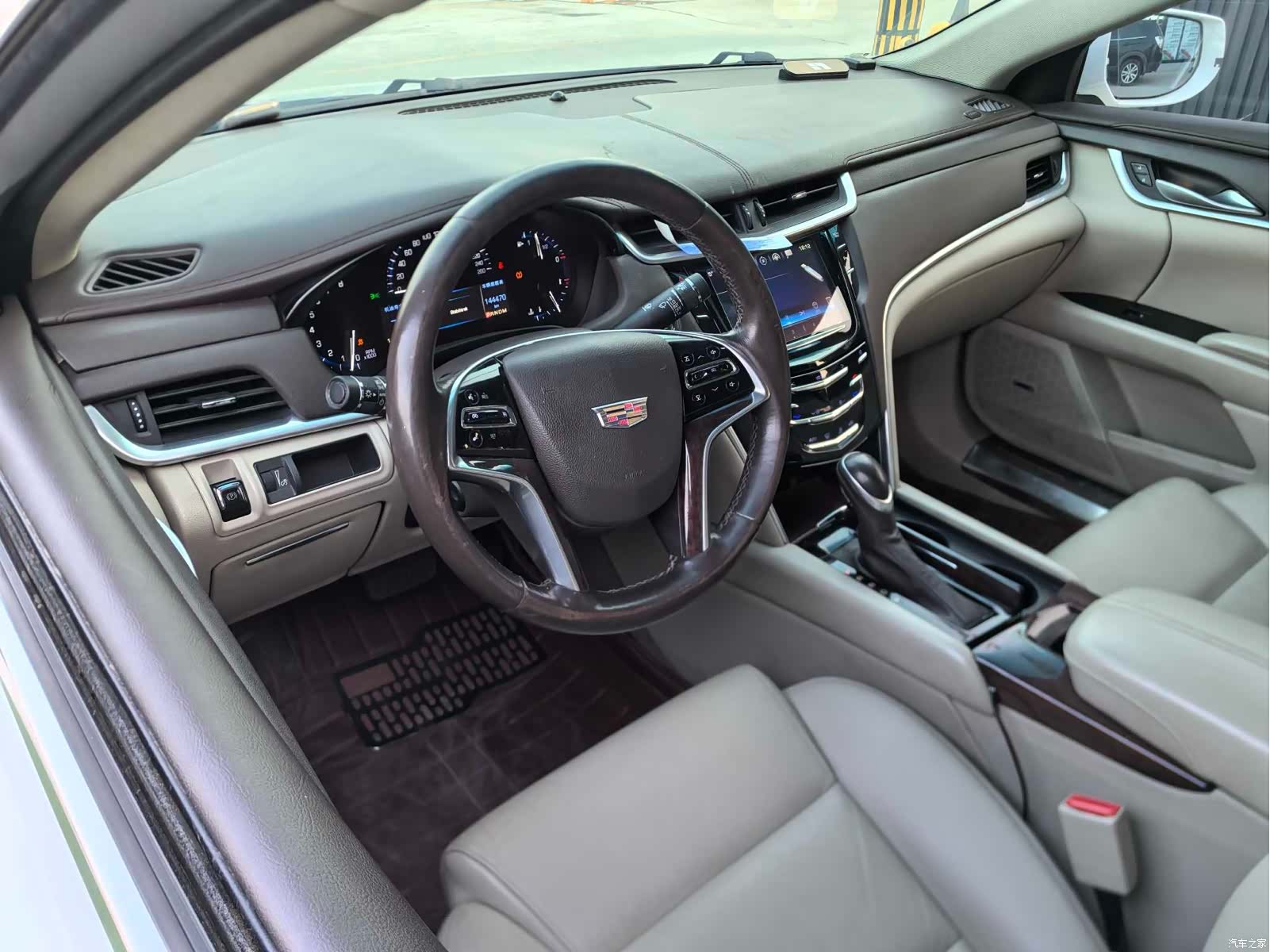 Cadillac XTS, 2016 11