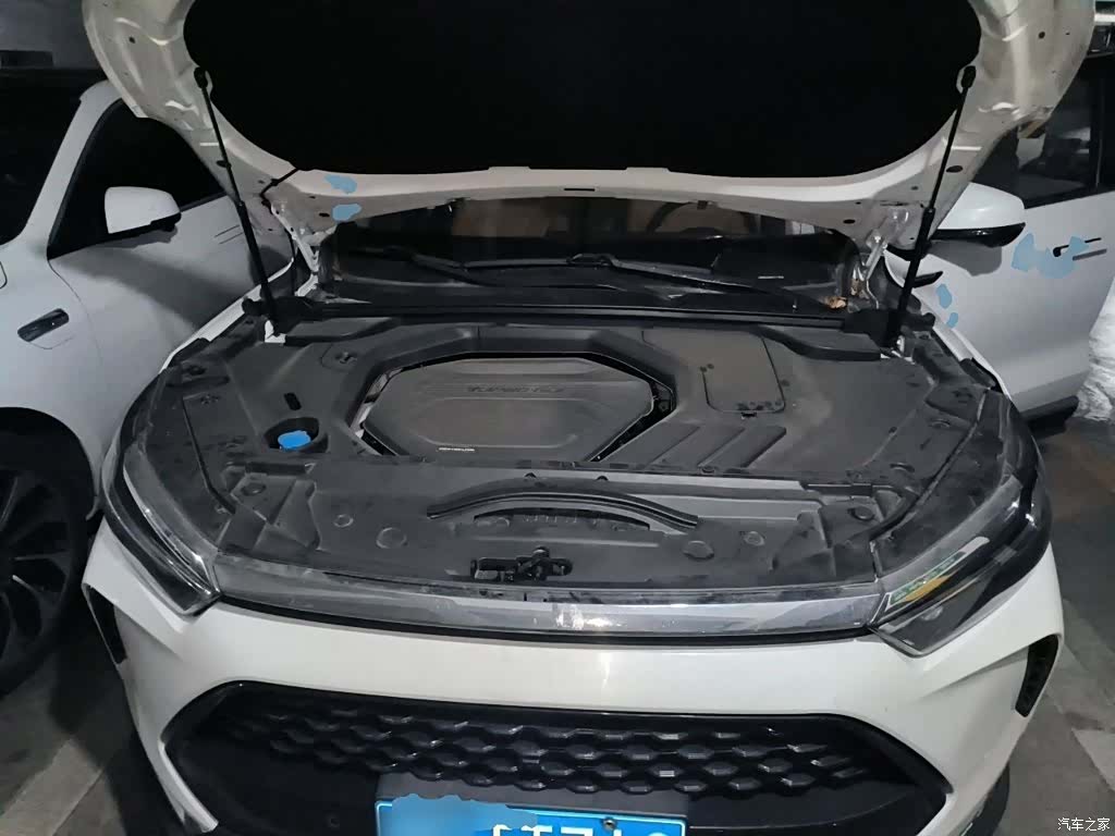 BAIC X7, 2020 11