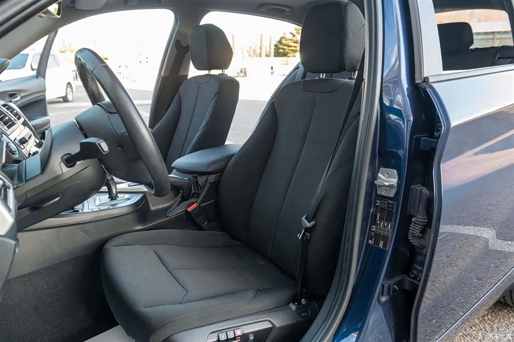 BMW 1 Series, 2016 35