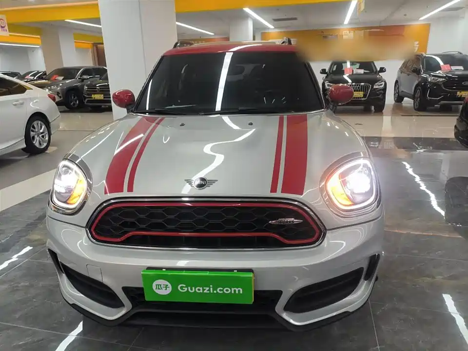 MINI JCW COUNTRYMAN