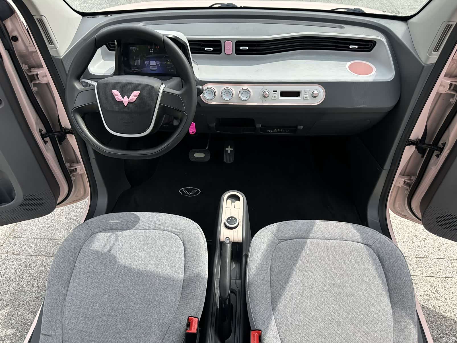 Wuling MINIEV, 2021 15