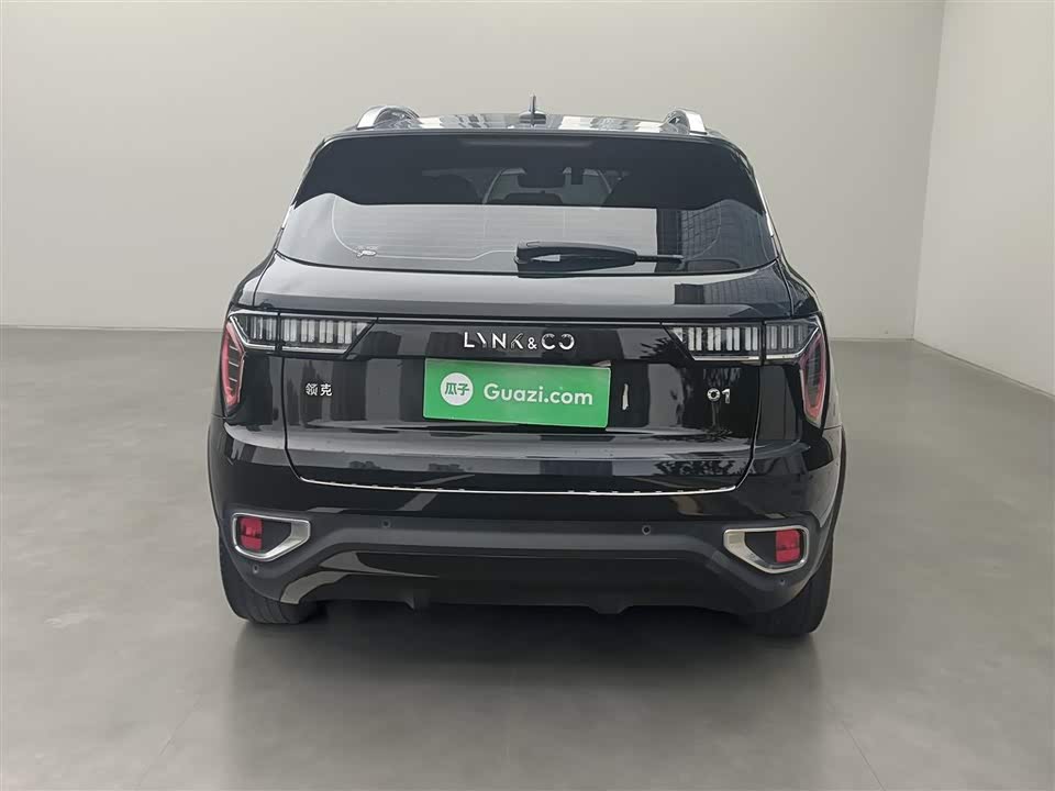 Lynk & Co 01
